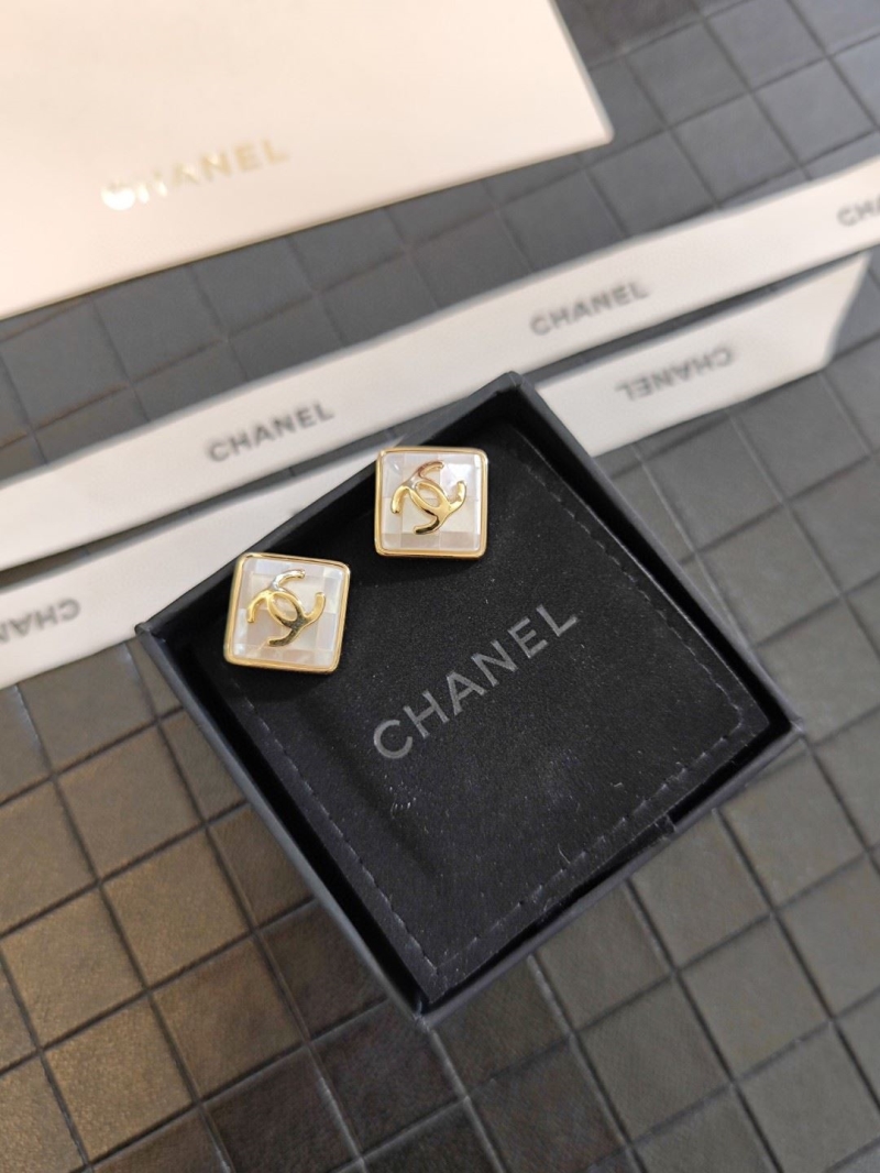 Ch**el earrings
